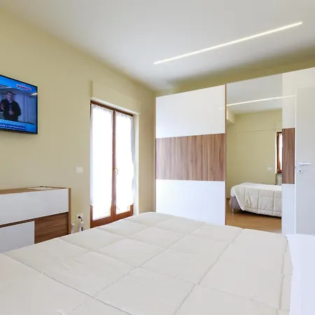 Anna Castel Di Sangro