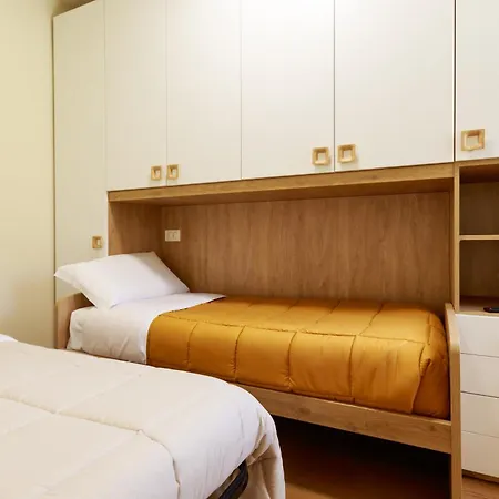 Aparthotel Anna 3*