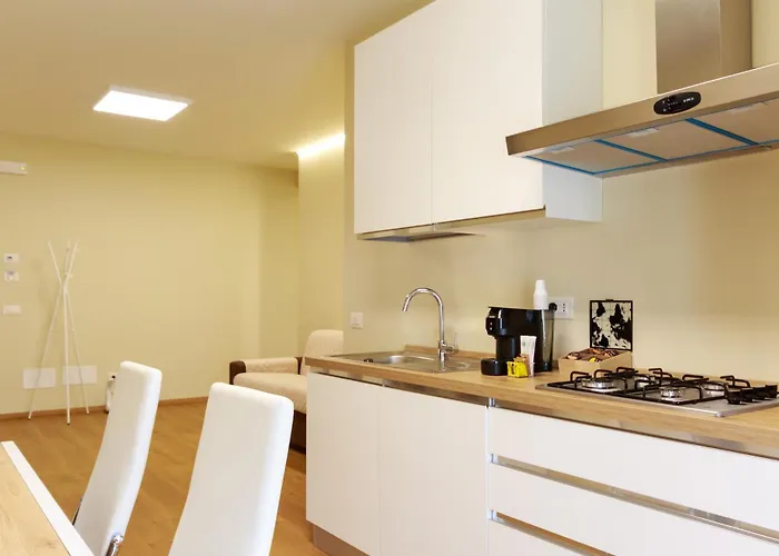 Anna מלון דירות 3*